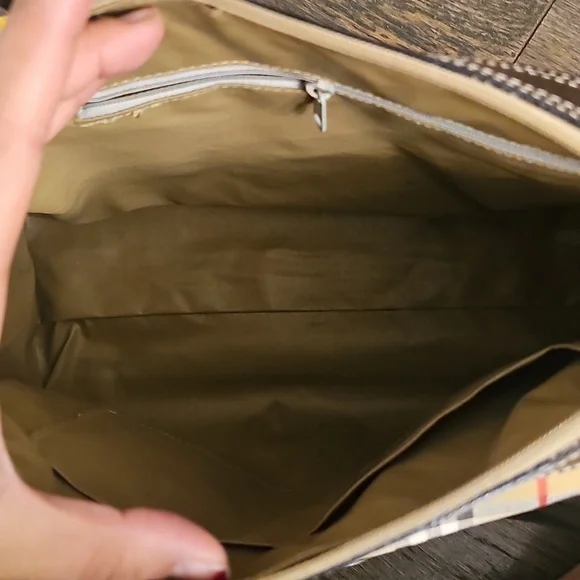 Designer Inspired Purse - Picture 8 of 16